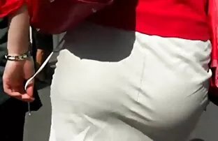 XXX नादिया Nabakova mocks एक सेक्सी मूवी हिंदी आदमी.