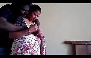 XXX जन्मदिन के सनी लियोन वीडियो सेक्सी मूवी साथ एक अभिनेता.