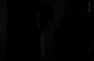 XXX कमबख्त घुटने पूल सनी लियोन के सेक्सी वीडियो मूवी में.