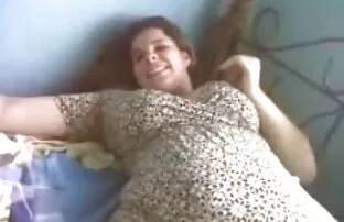 XXX एक ऑनलाइन सेक्सी मूवी वीडियो आदमी है जो प्यार किया था जागो.