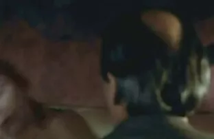XXX मुझे वसा, जल्दबाजी में मुर्गियां दिखाई देती हैं । सेक्सी मूवी बॉलीवुड