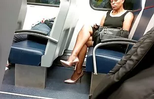 XXX लड़कियों को यह सेक्सी मूवी फुल एचडी हिंदी में पसंद है ।